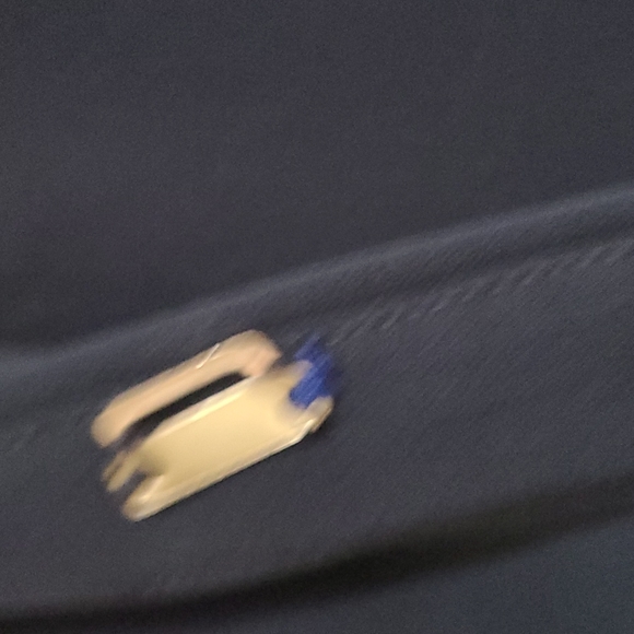 Navy Dress for Success 2 piece suit. Jacket/skirt. Size 6 fits a 4. - Picture 12 of 15